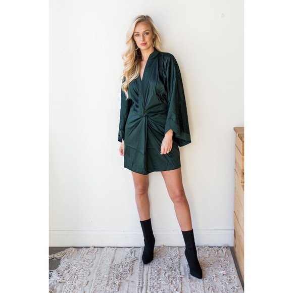 Storia Kimono Sleeve Knot Front Mini Dress Emerald Satin Open Back - Picture 4 of 11